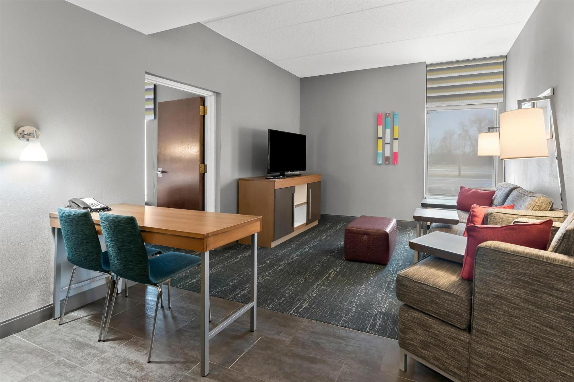 Hampton Inn & Suites Newtown Yardley Екстериор снимка