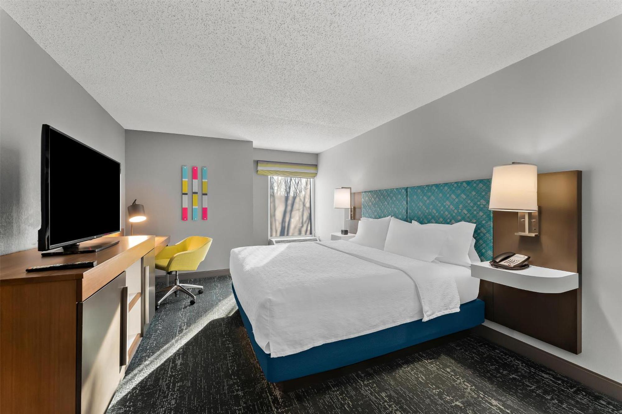Hampton Inn & Suites Newtown Yardley Екстериор снимка